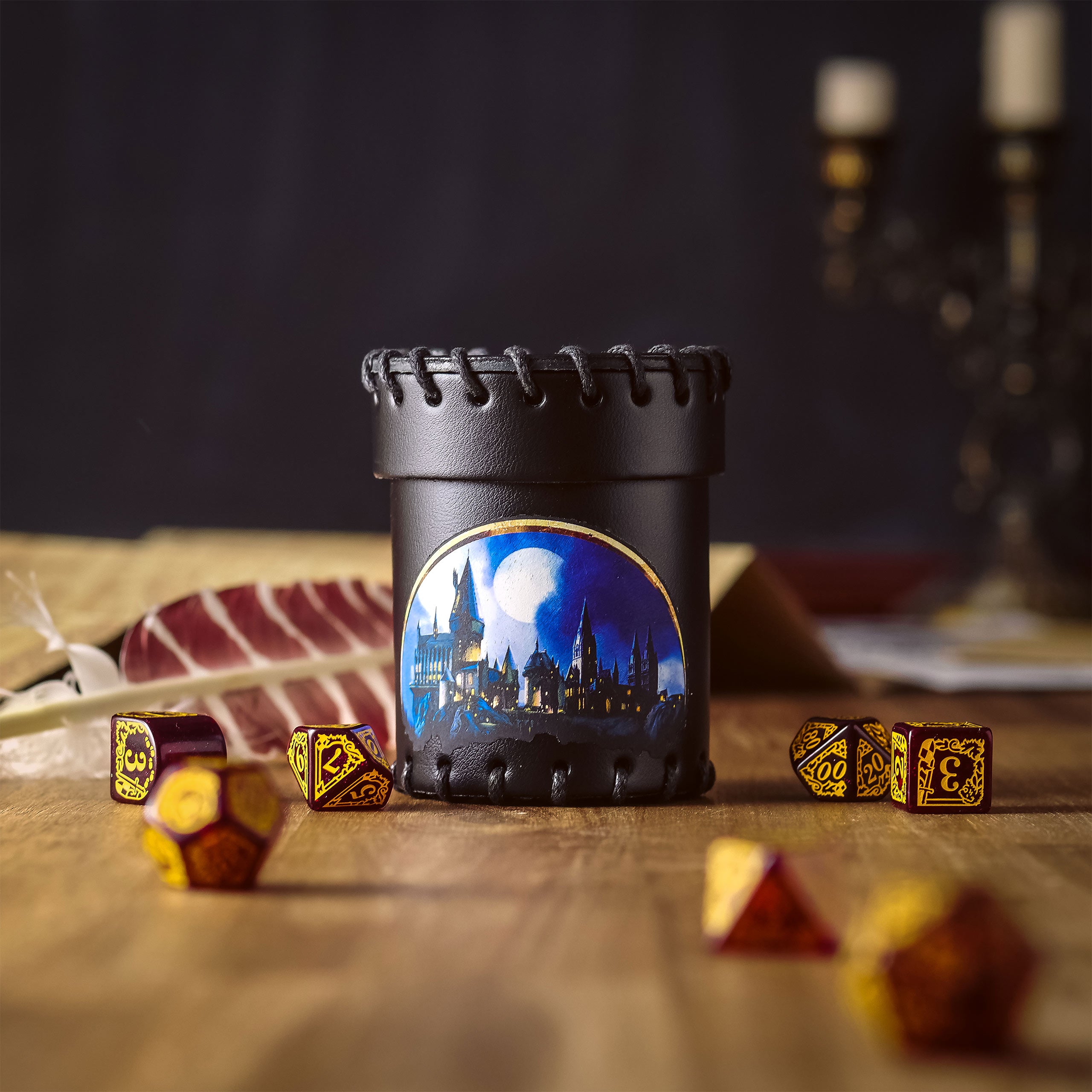 Produktbild Harry Potter - Svart Hogwarts tärningsbägare