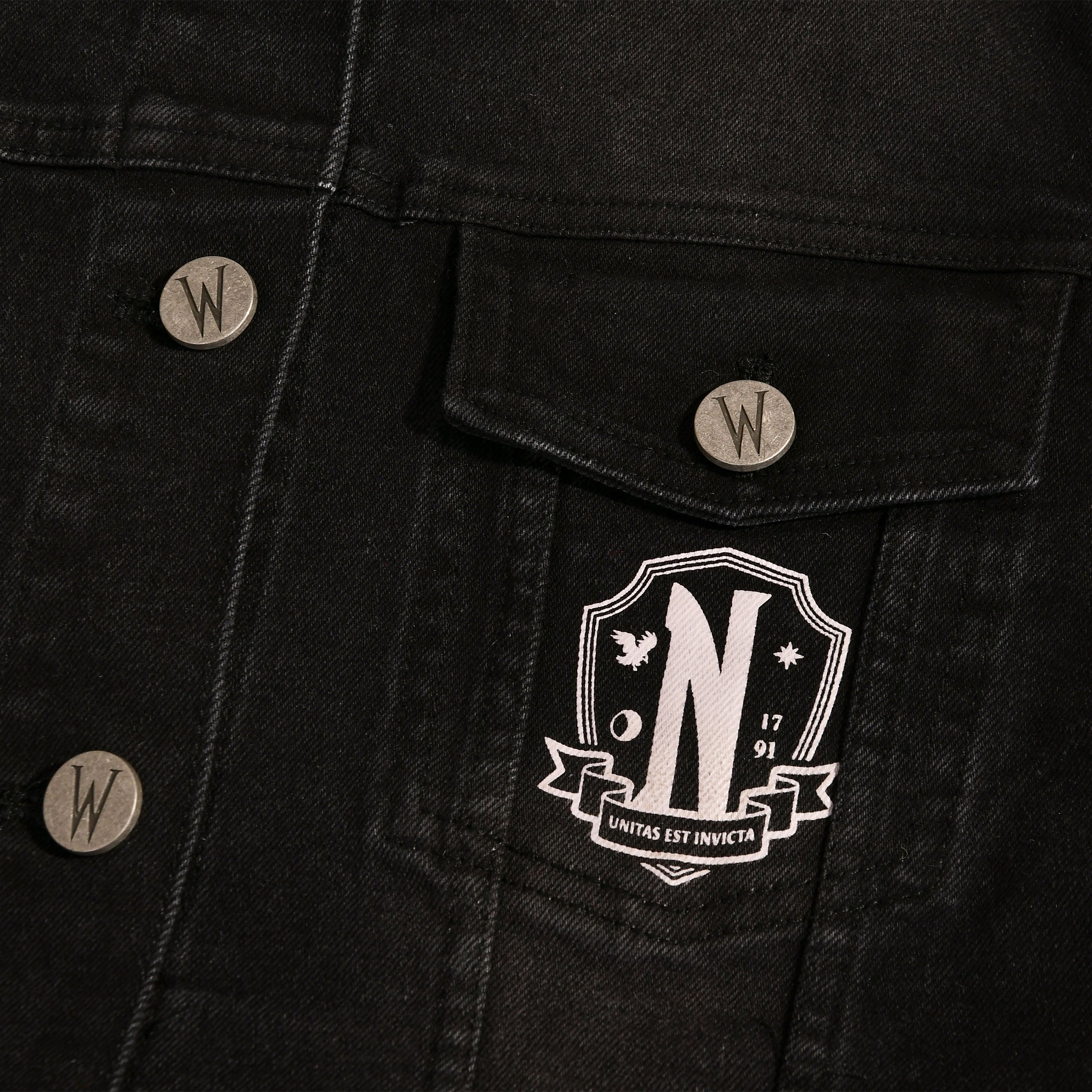 Produktbild Wednesday - Svart jeansjacka Nevermore Academy