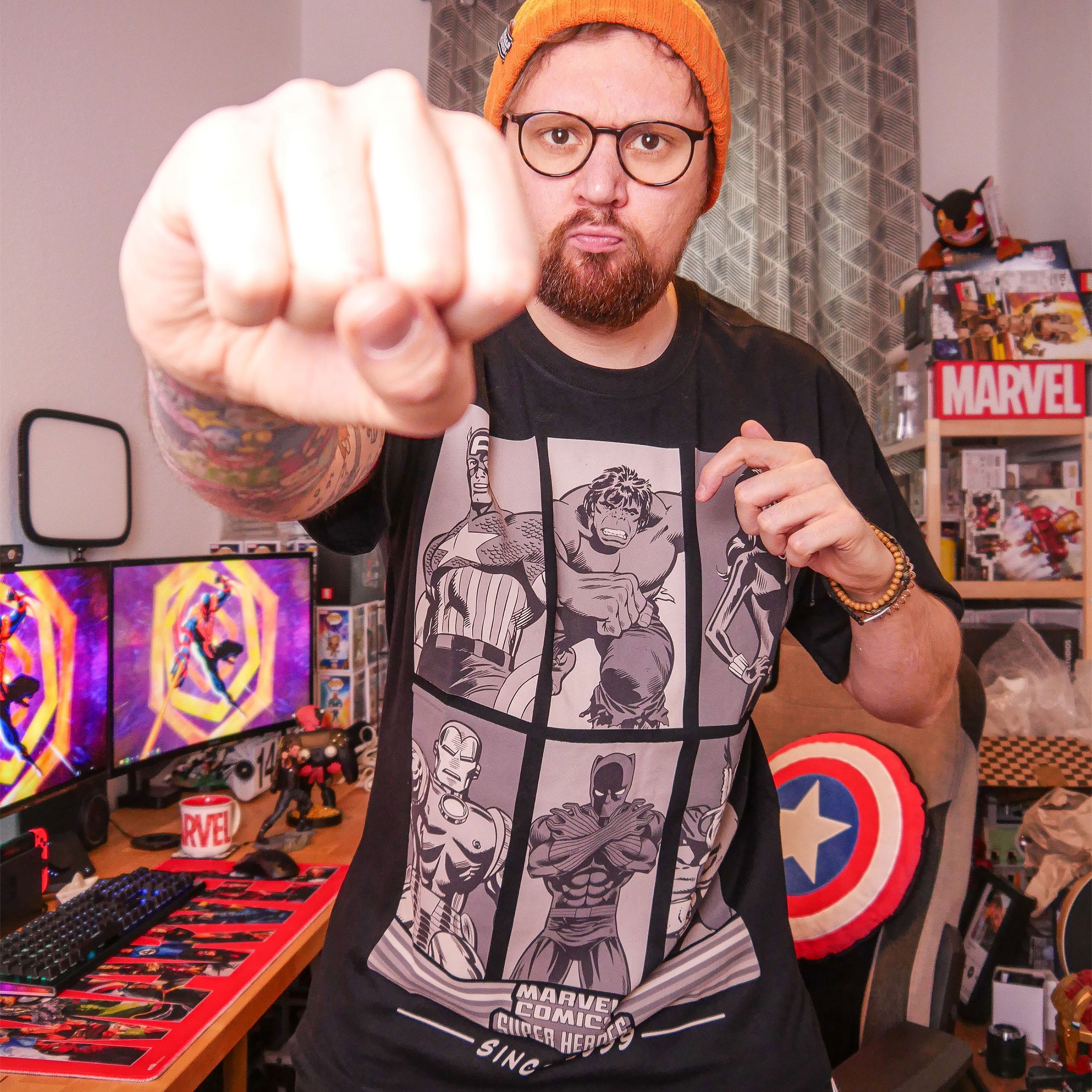 Produktbild Marvel Comics - Super Heroes Since 1939 Oversize T-Shirt svart