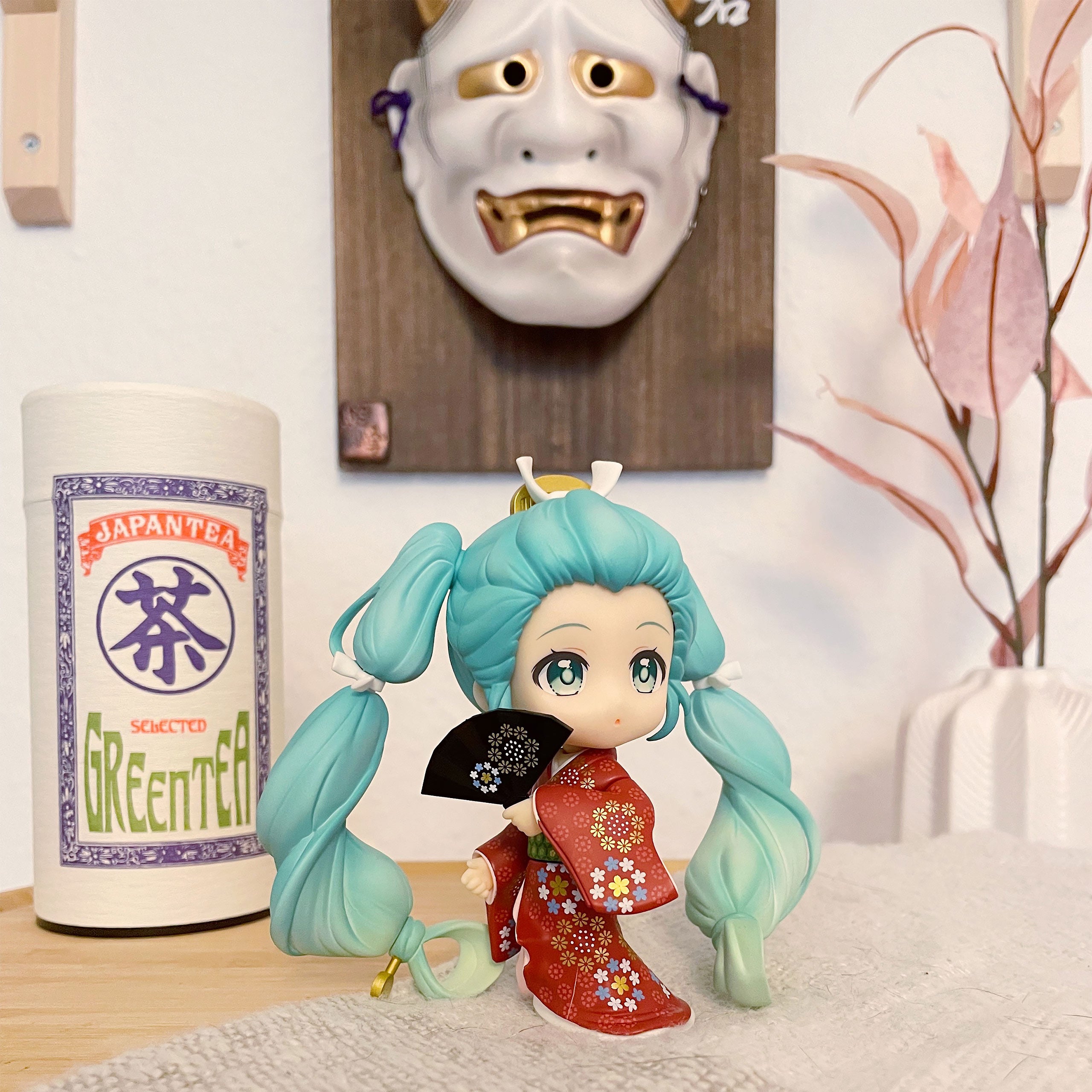 Produktbild Hatsune Miku - Beauty Looking Back Version Nendoroid Actionfigur