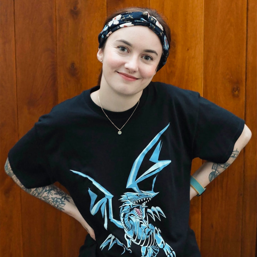 Produktbild Yu-Gi-Oh! - Svart T-shirt med Blue-Eyes White Dragon
