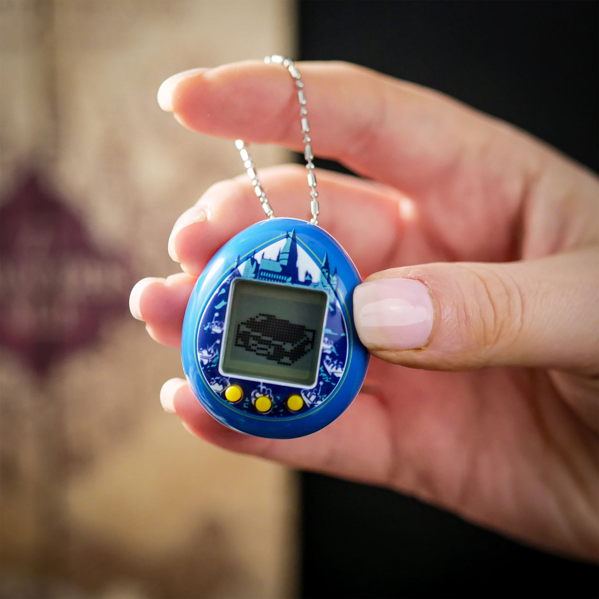 Produktbild Harry Potter - Hogwarts Tamagotchi blå