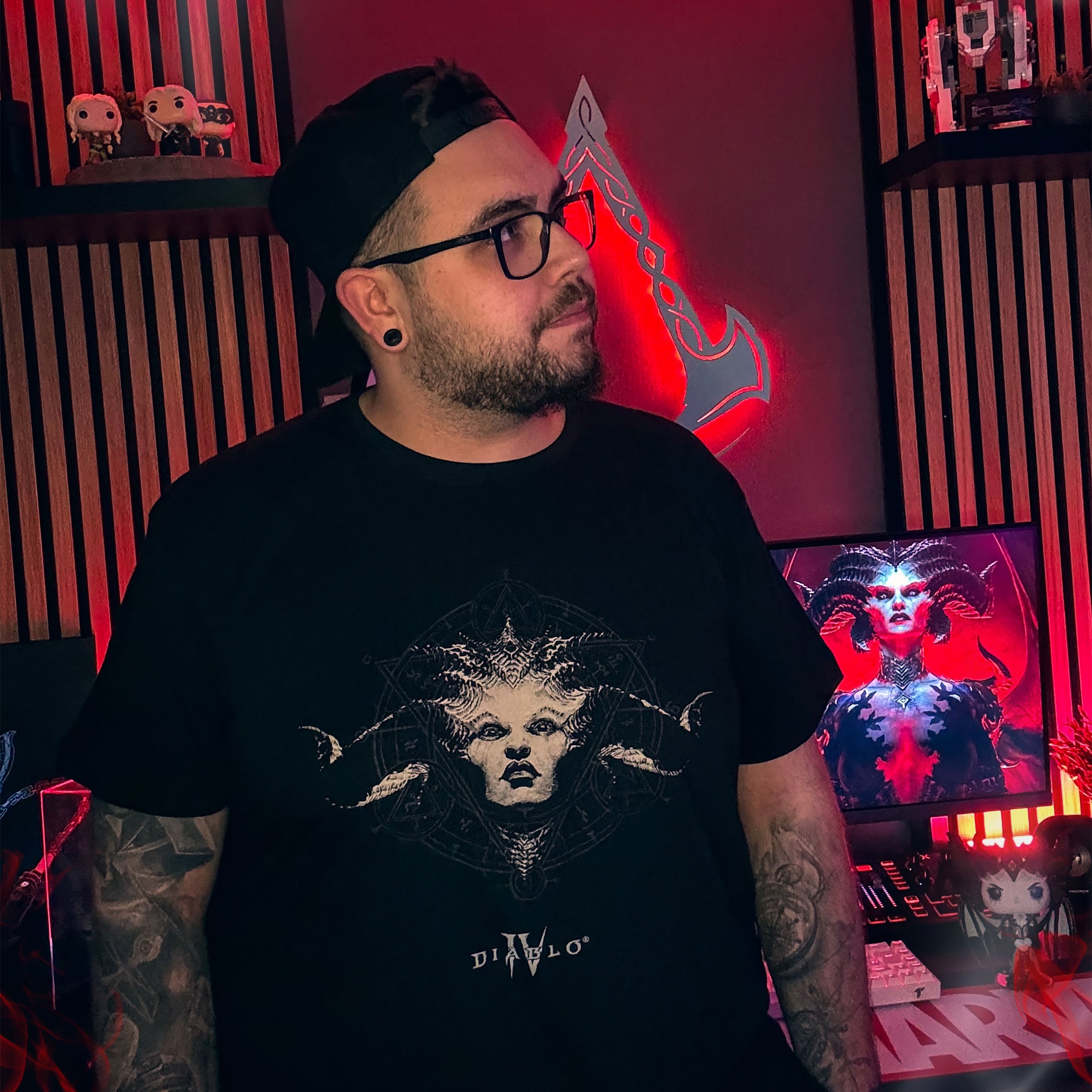 Produktbild Diablo IV - Queen of the Damned T-shirt svart