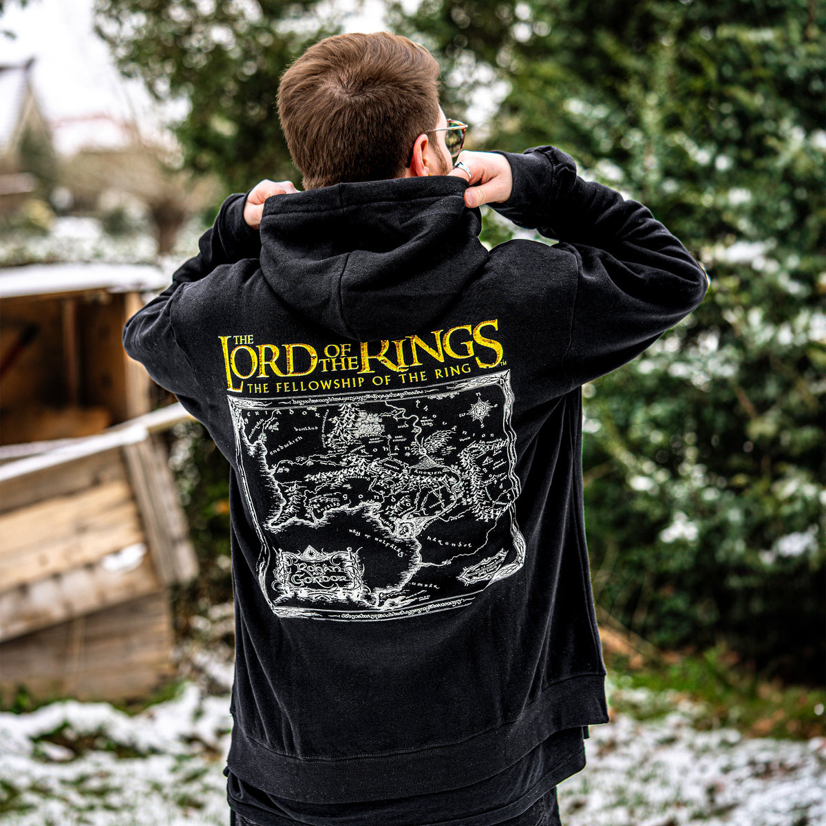 Produktbild Sagan om Ringen - Hoodie med karta över Midgård svart