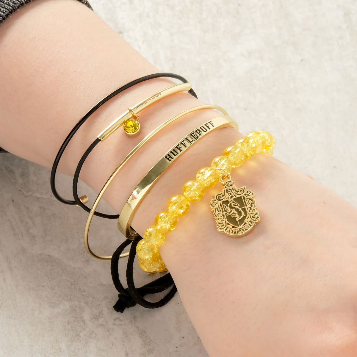 Produktbild Harry Potter - Hufflepuff armband 5-pack