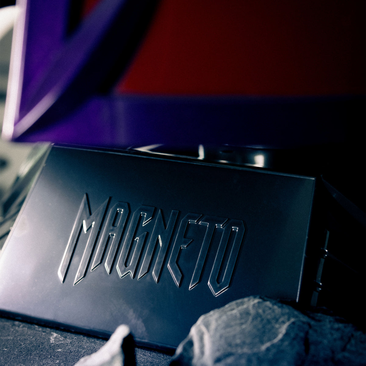 Produktbild X-Men - Magnetos Hjälm Premium Rollspel Replika