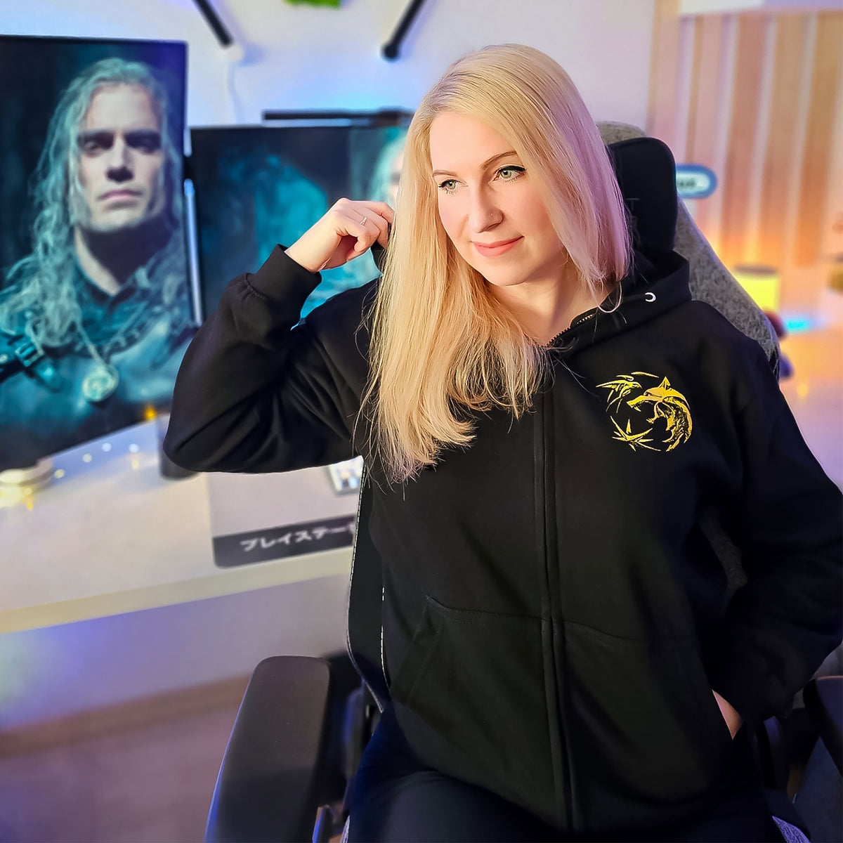 Produktbild Witcher - Geralt Vit Varg Huvtröja svart