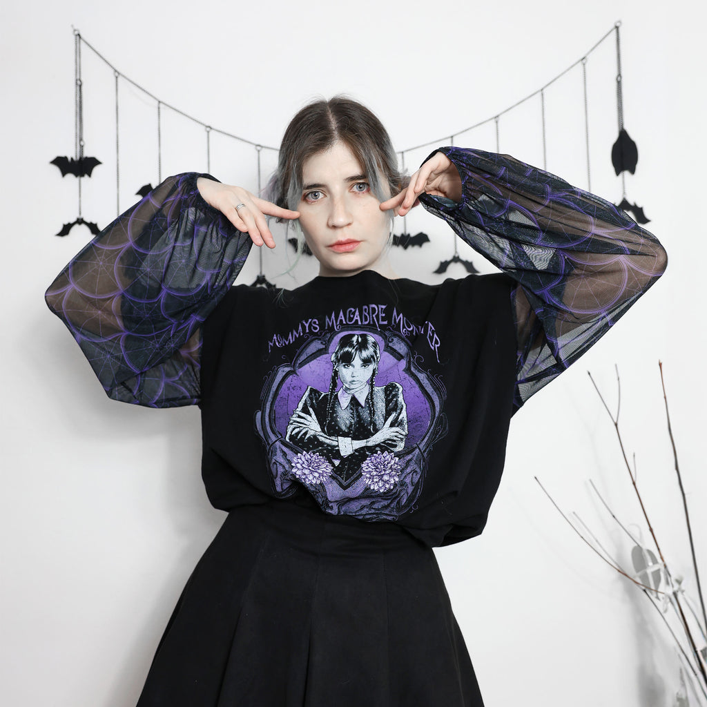 Produktbild Wednesday - Mommys Monster Crop Sweater