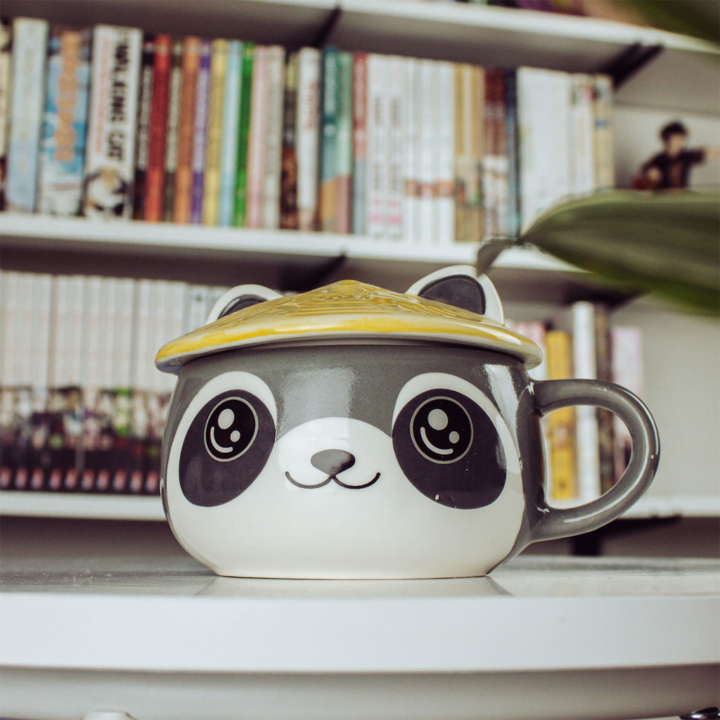 Produktbild Tvättbjörn Kawaii Mugg med lock för anime-fans