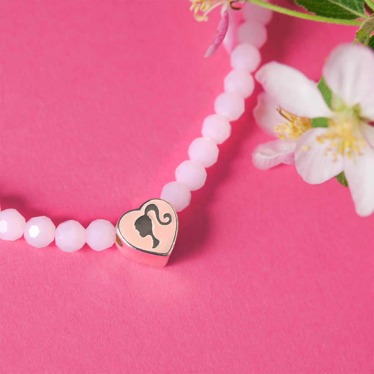 Produktbild Barbie - Pärlhalsband med siluett