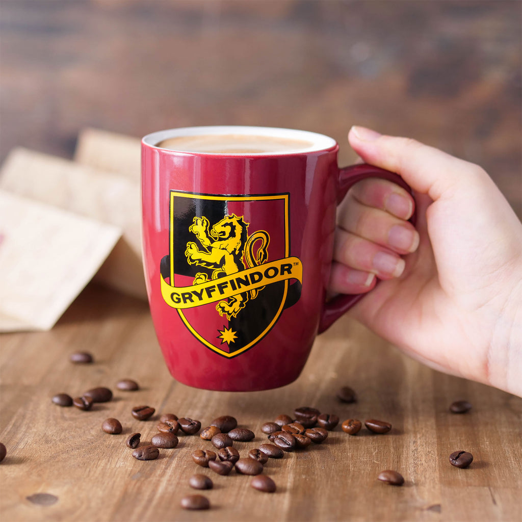 Produktbild Gryffindor Logomugg röd - Harry Potter