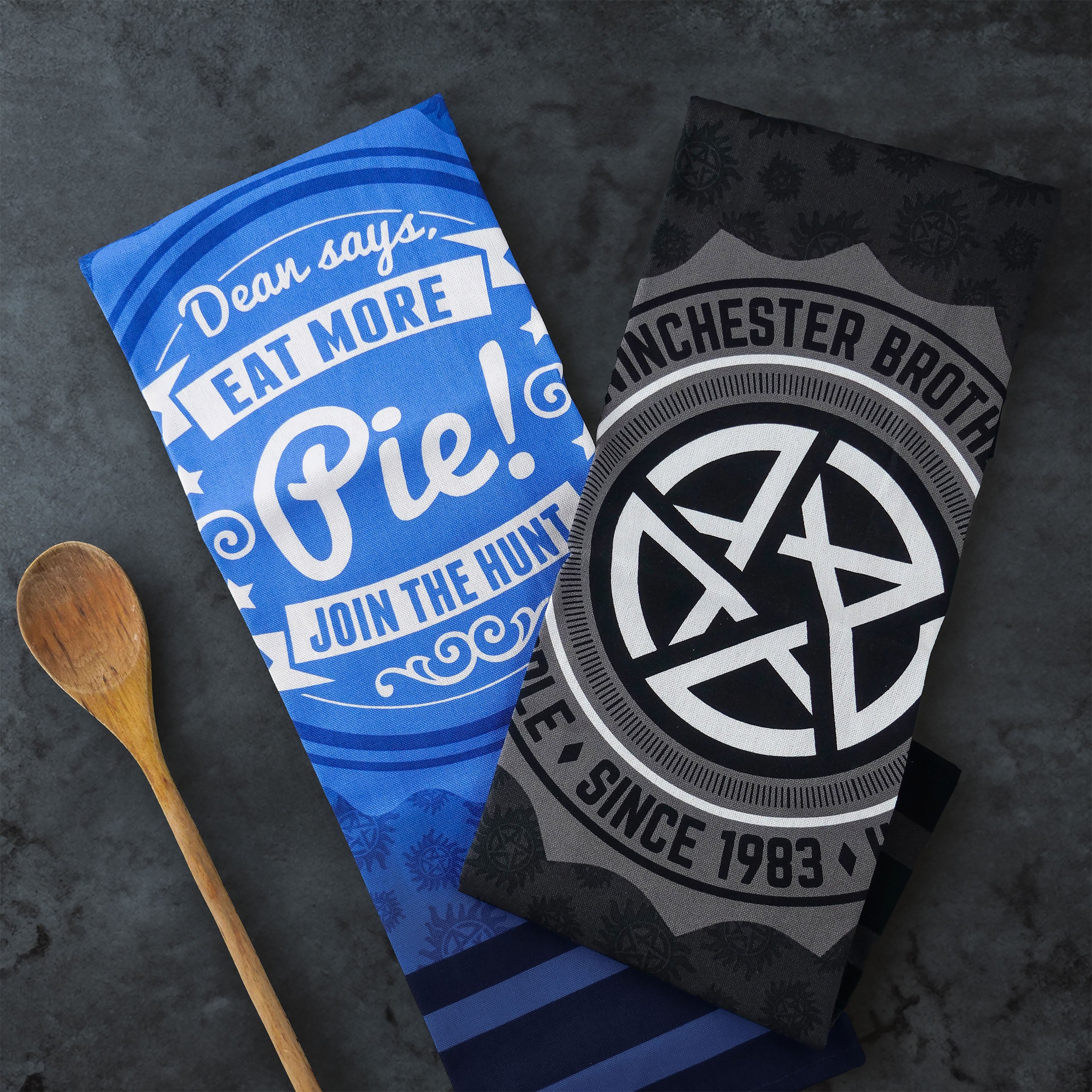Produktbild Pentagram och Paj Kökshanddukar Set - Supernatural