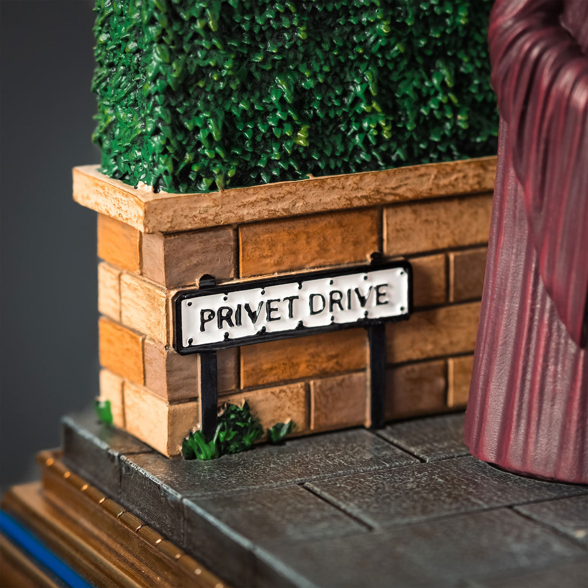 Produktbild Harry Potter - Dumbledore Privet Drive Diorama Figur med Ljus