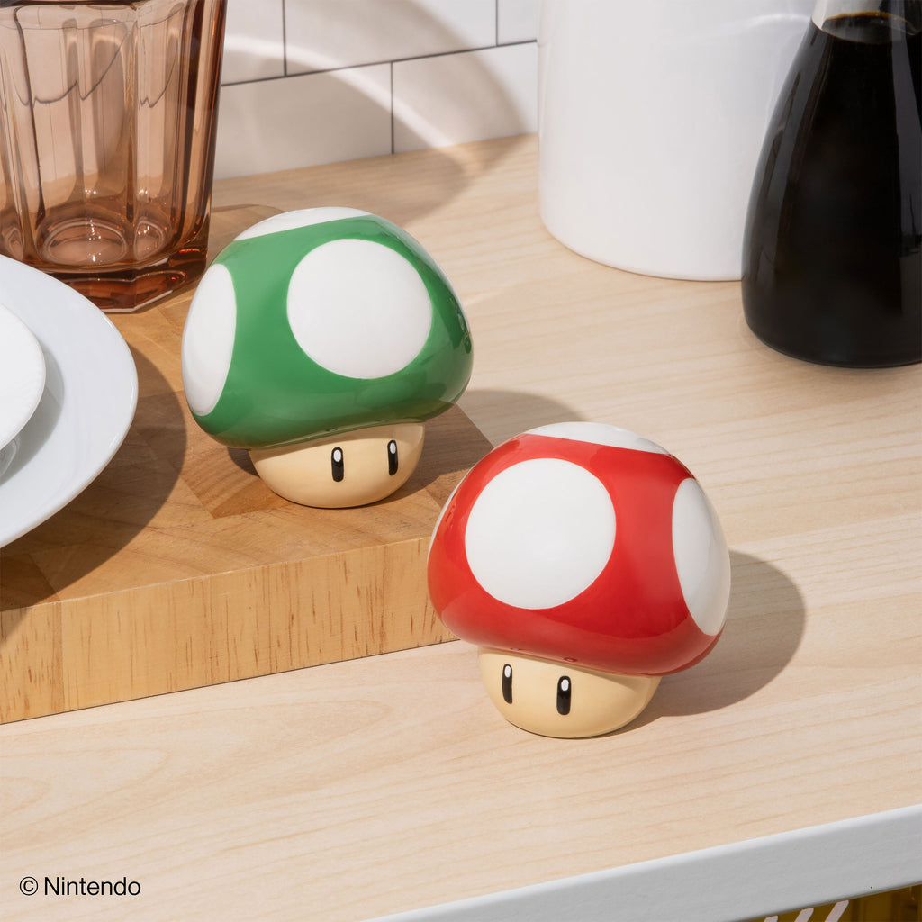 Produktbild Super Mario - Super Svamp och 1-UP Svamp Salt- och Pepparkar