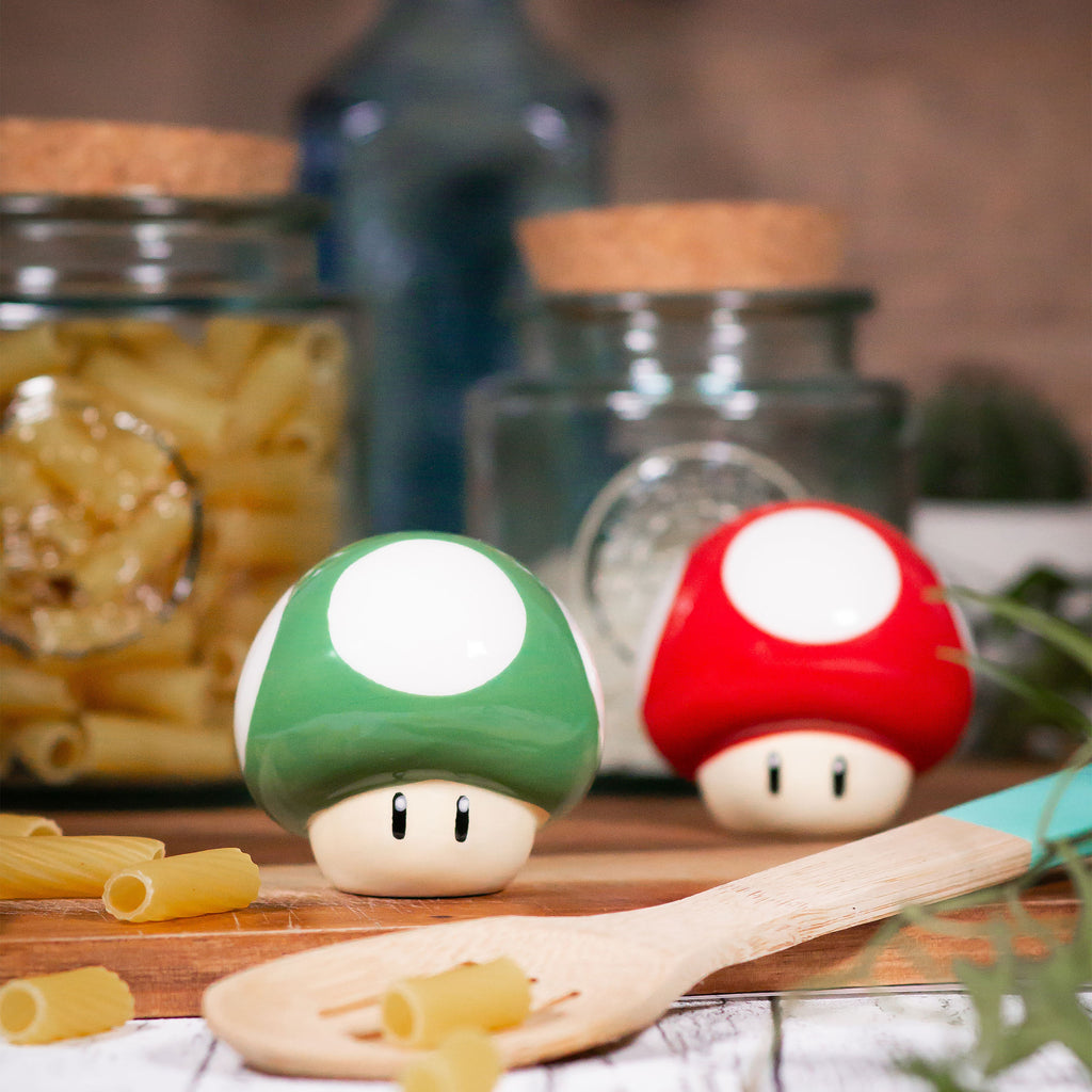 Produktbild Super Mario - Super Svamp och 1-UP Svamp Salt- och Pepparkar