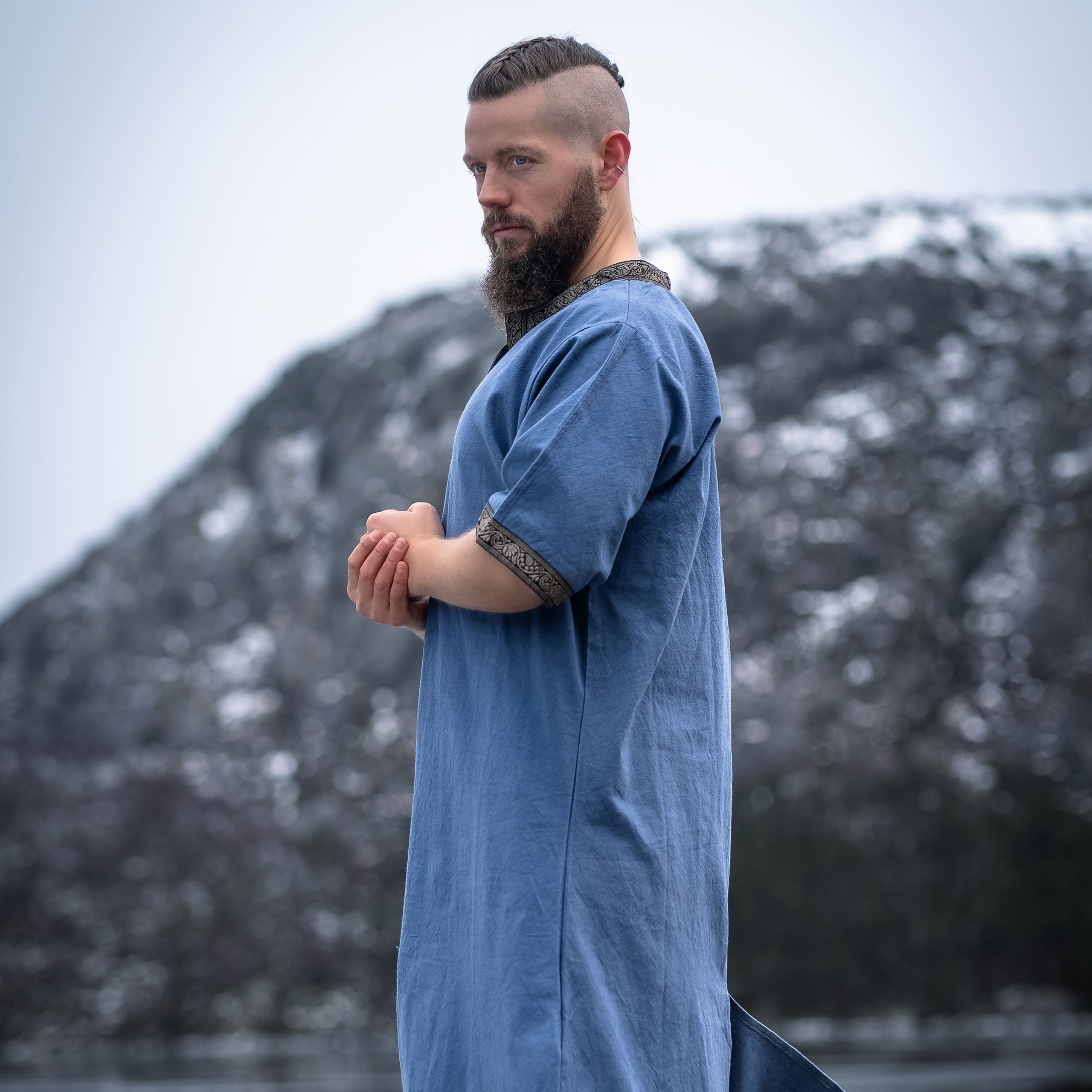 Produktbild Medeltida tunika kortärmad med bård blå