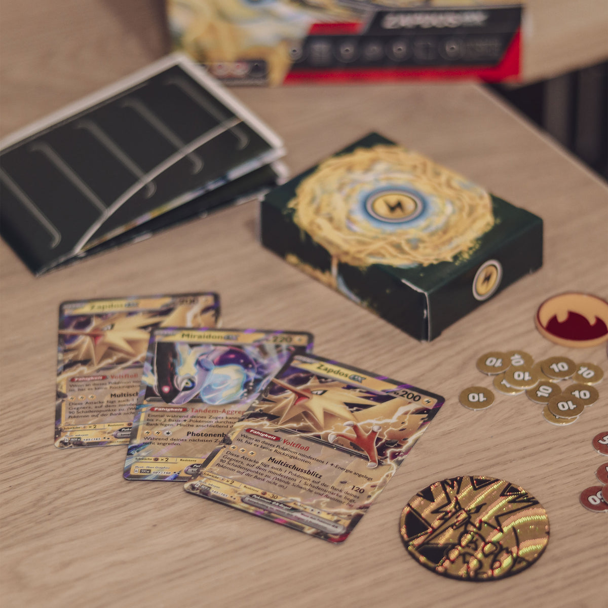 Produktbild Pokemon - Zapdos-Ex Deluxe Battle Deck