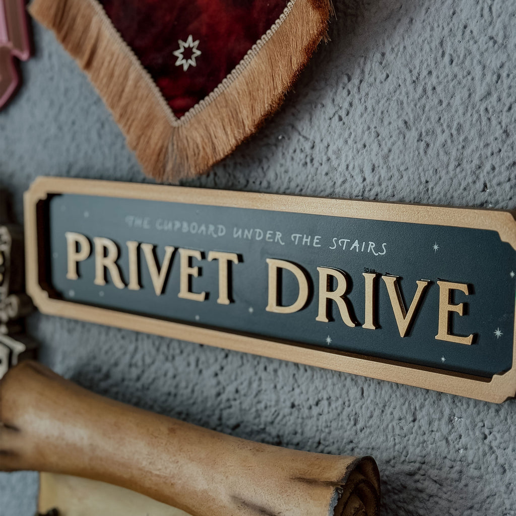 Produktbild Harry Potter - Privet Drive Glow in the Dark Träväggstavla