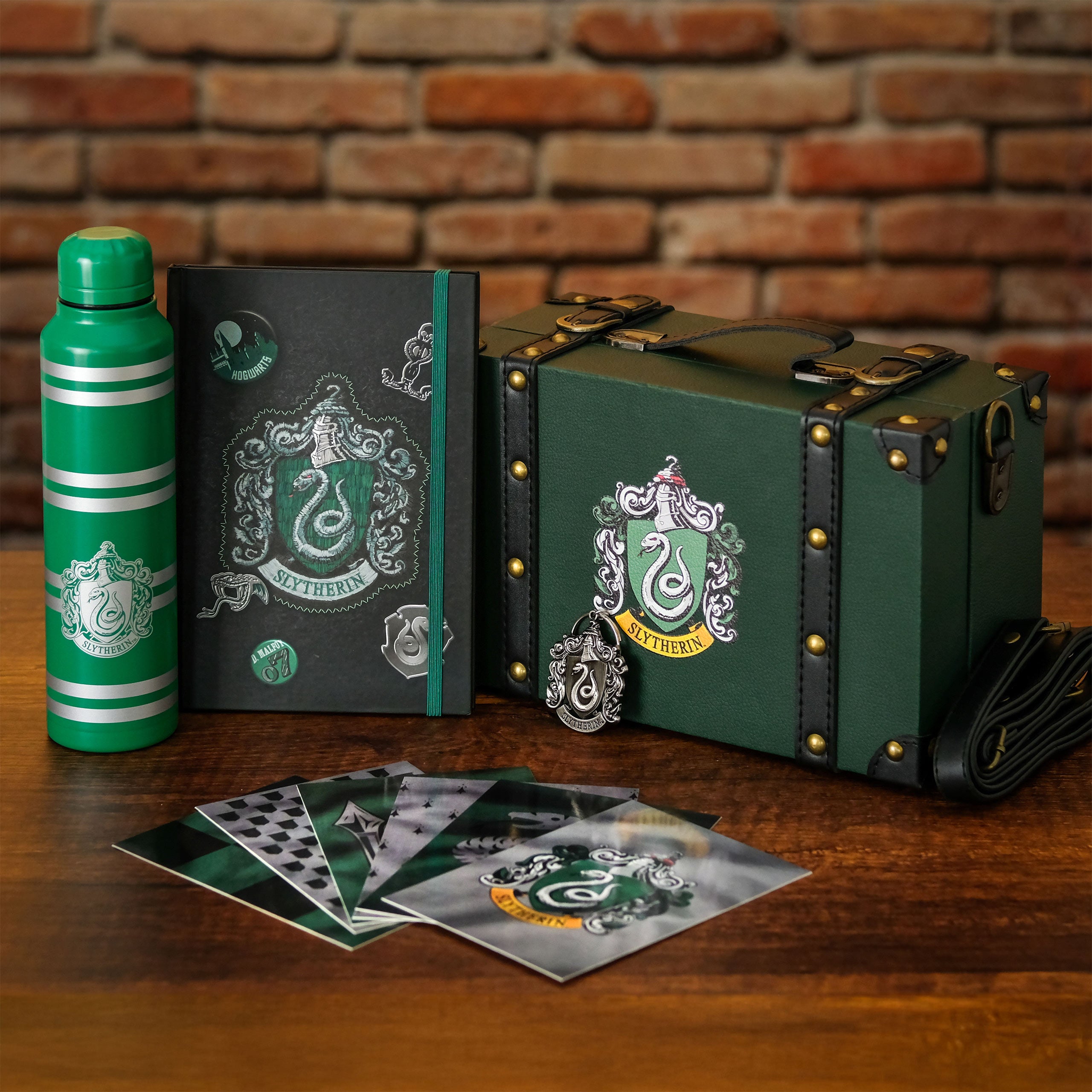 Produktbild Harry Potter - Slytherin Premium Presentset i Resväska med Axelrem