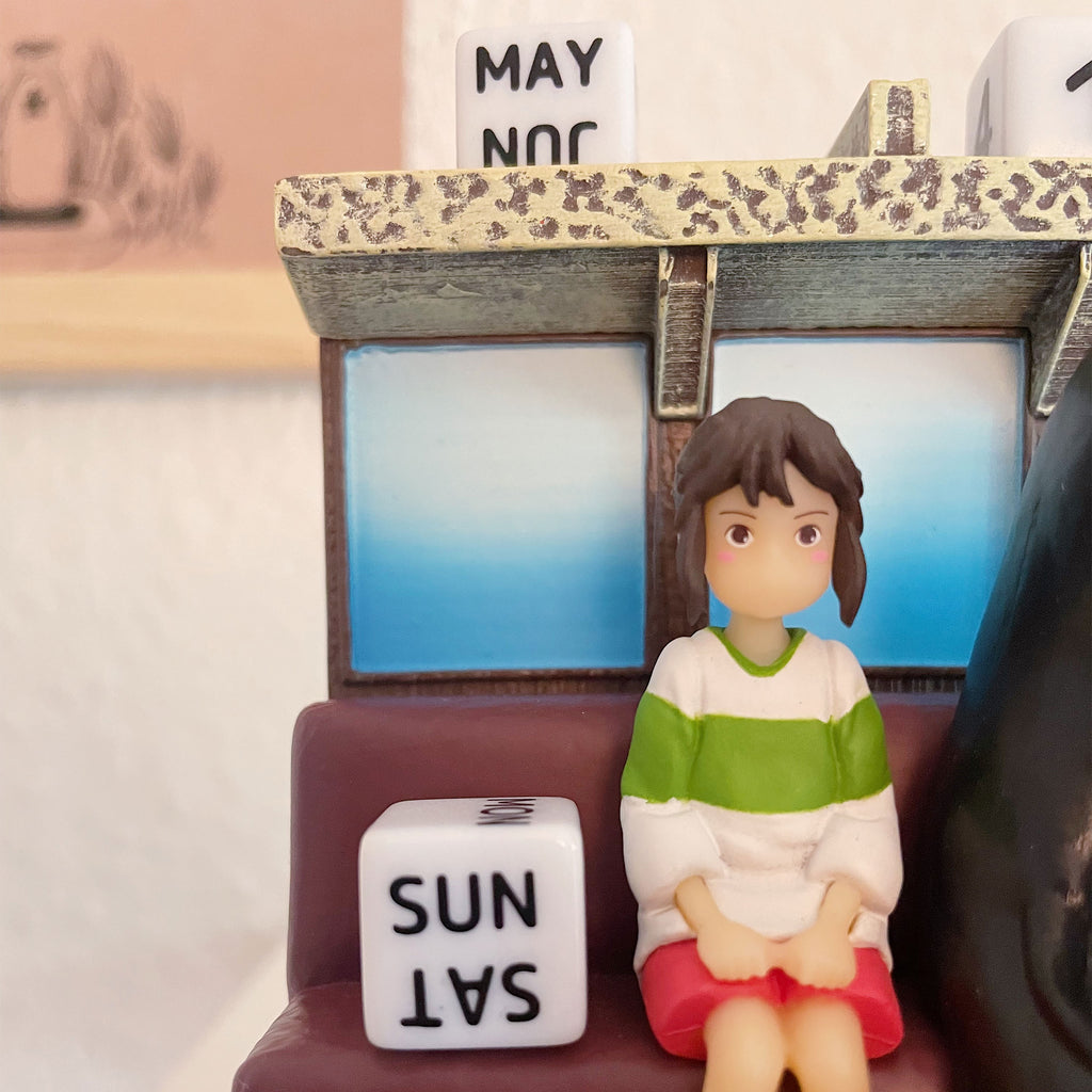 Produktbild Spirited Away - Ansiktslös & Chihiro 3D Årskalender