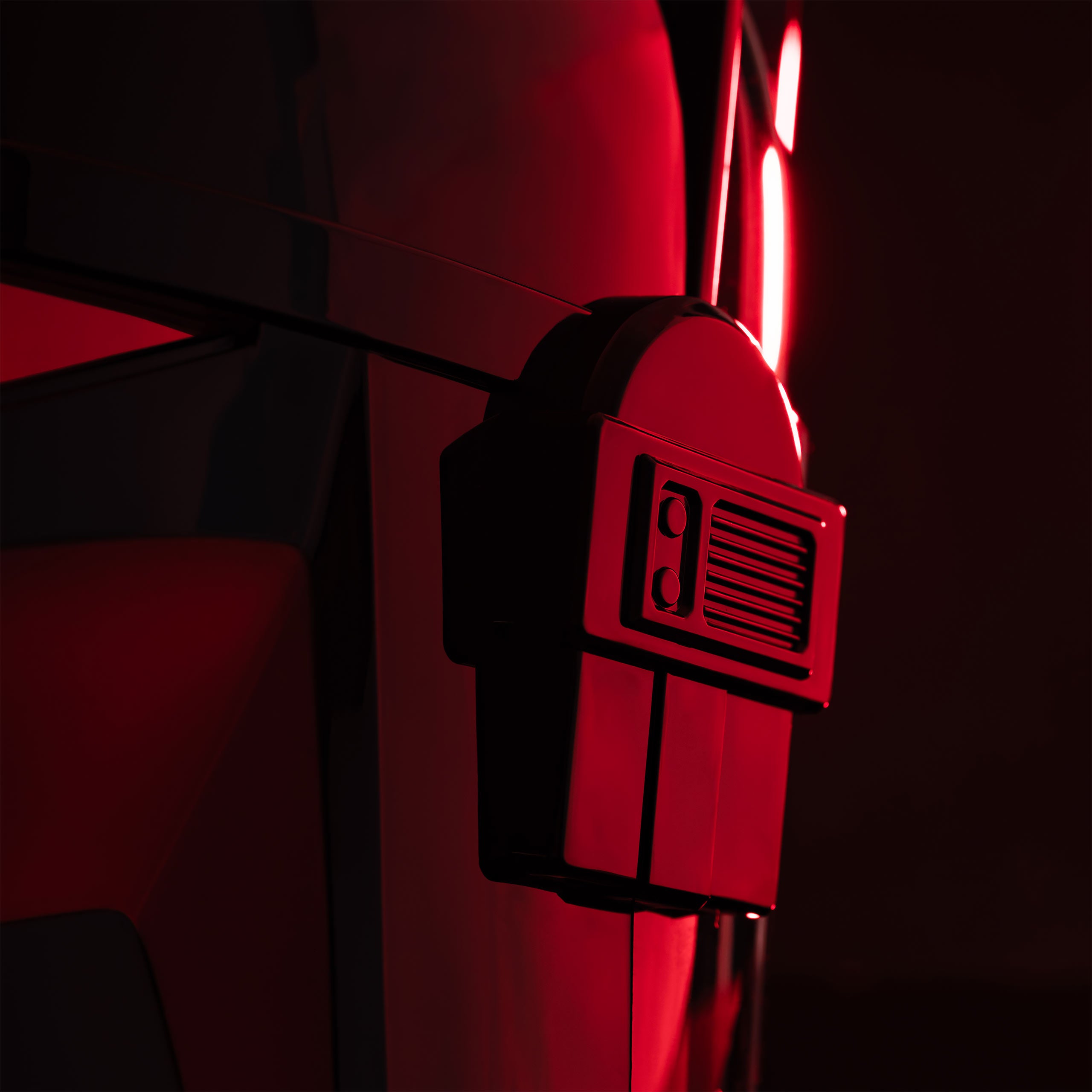 Produktbild Moff Gideon Black Series hjälmreplika med ljus - Star Wars