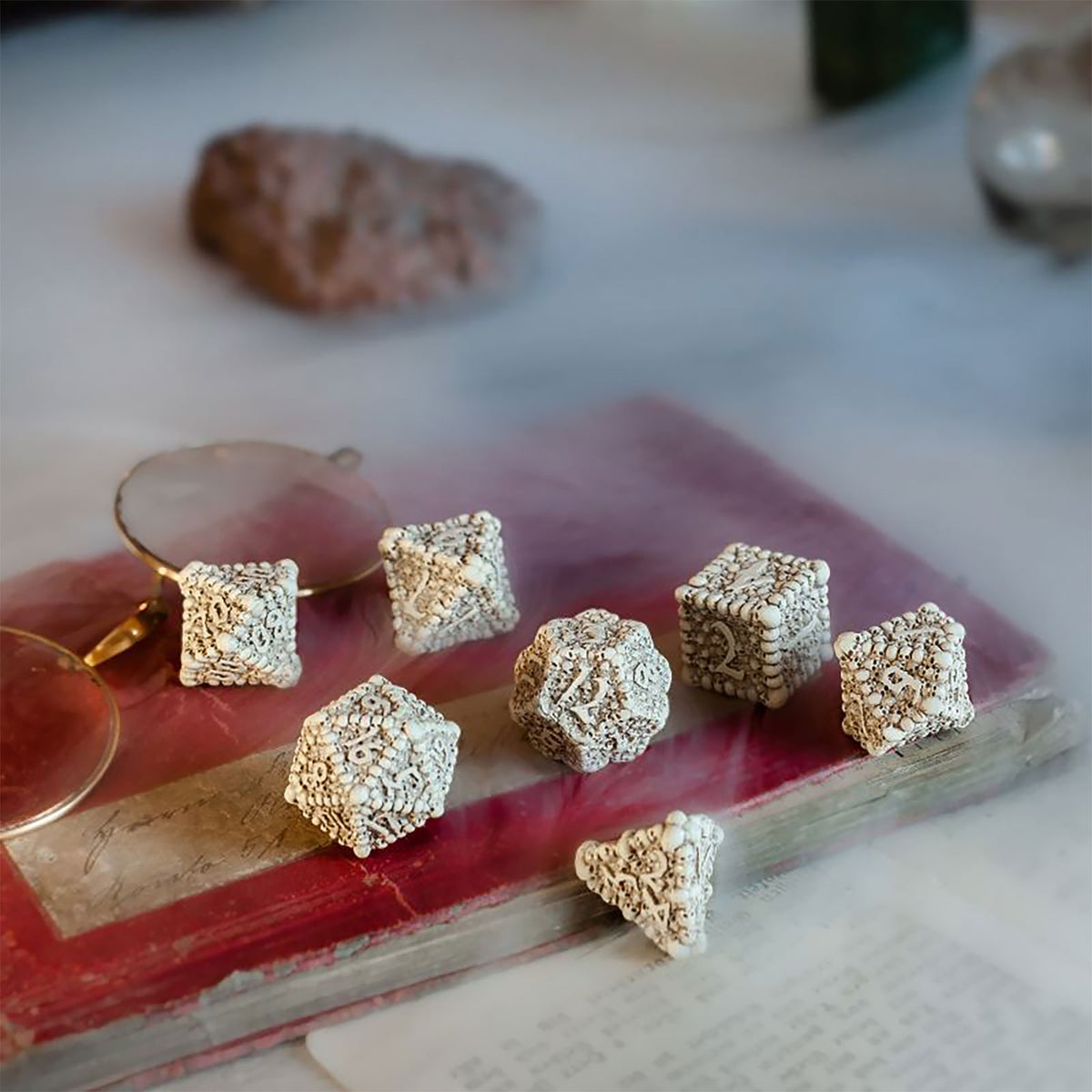 Produktbild Makaber Kraft från Underjorden RPG Tärningsset 7 delar