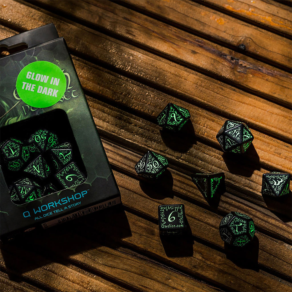 Produktbild Alviskt RPG Tärningsset 7-delad Glow in The Dark Edition