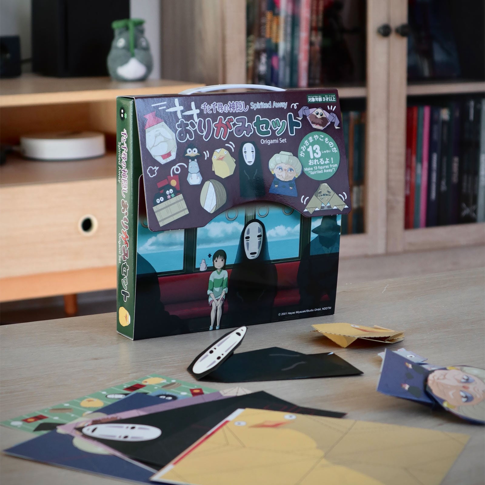 Produktbild Spirited Away - Origami Set med No-Face och Chihiro