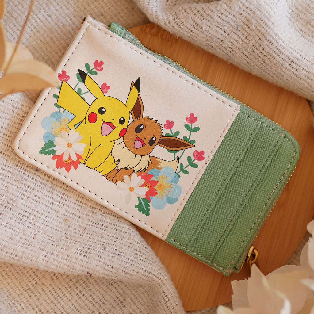 Produktbild Pokemon - Pikachu och Evoli Blommig Plånbok