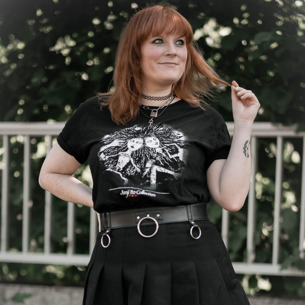 Produktbild Junji Ito - Crawling T-shirt svart