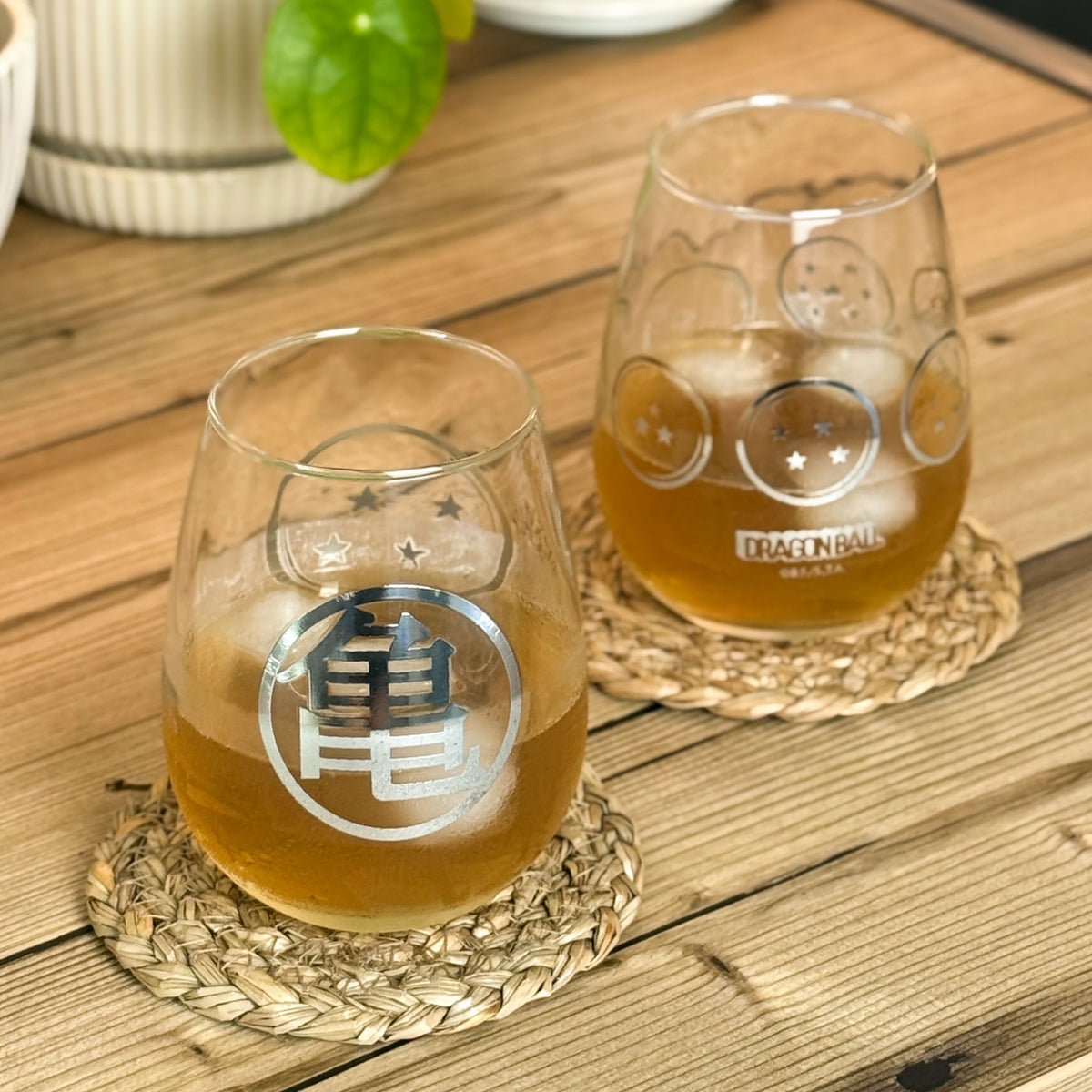 Produktbild Dragon Ball - Glas-set med Dragon Balls & Kame-symbol, 2-pack
