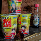 Produktbild Luffy, Zoro och Nami Chicken Teriyaki Instant-Nudlar - One Piece