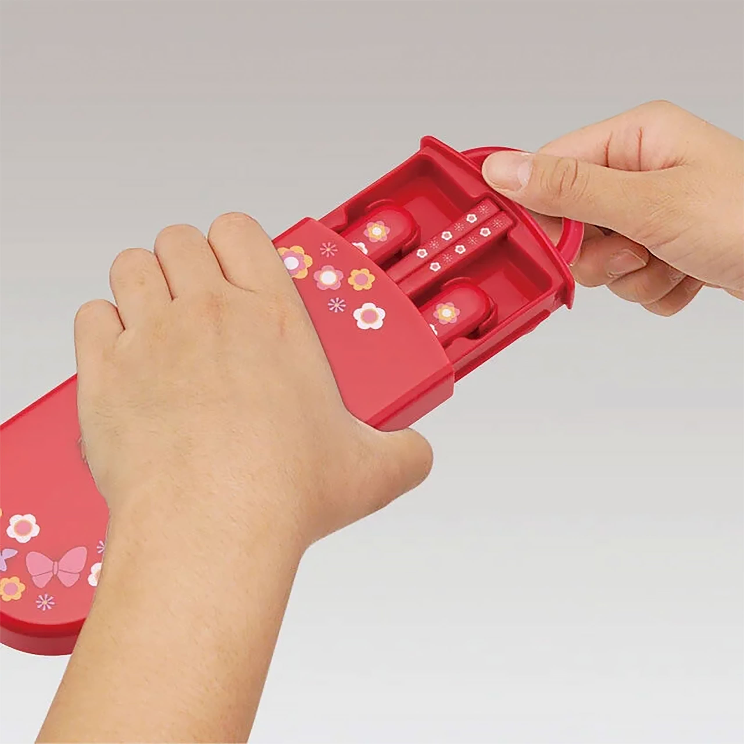 Produktbild Min granne Totoro - Mei Red bestickset