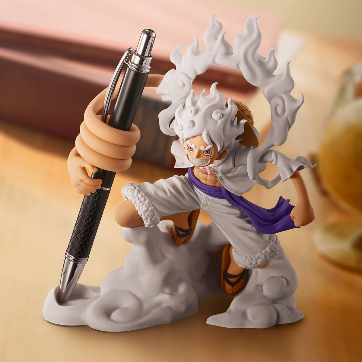 Produktbild One Piece: Gear 5 - Monkey D. Luffy Figur Pennhållare