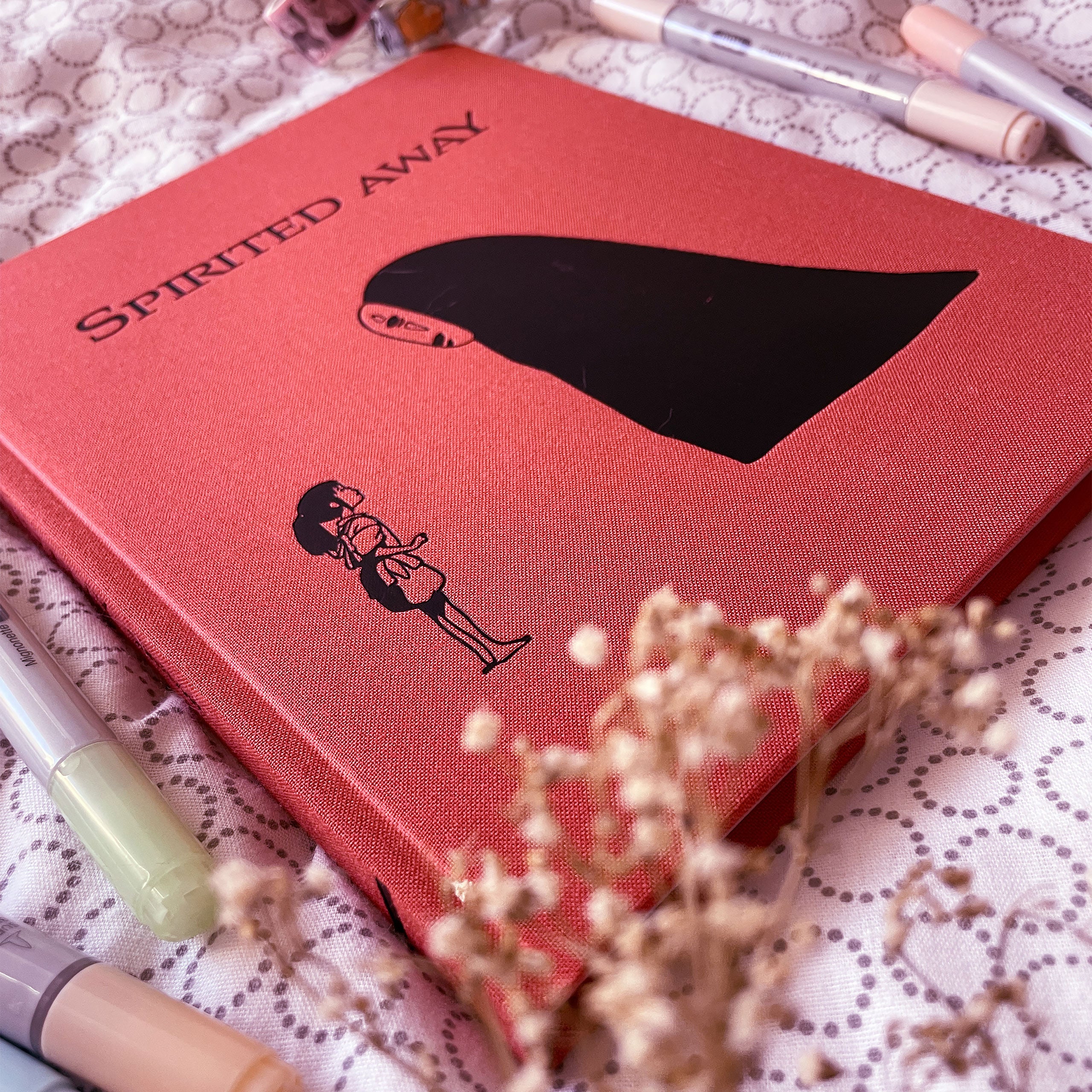 Produktbild Spirited Away - Skissbok med No-Face och Chihiro