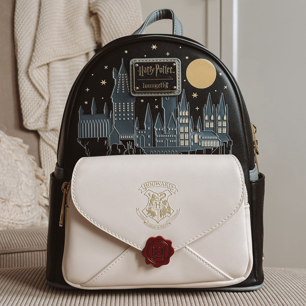 Produktbild Harry Potter - Hogwarts Brev Glow in the Dark Mini Ryggsäck