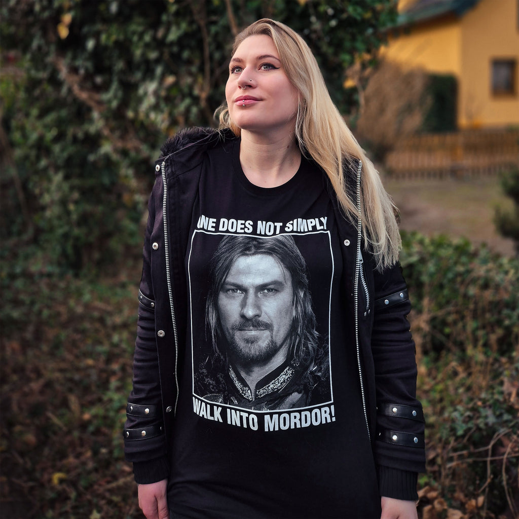 Produktbild Boromir One Does Not Simply Walk Into Mordor T-Shirt - Sagan om Ringen
