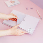 Produktbild Pusheen - Moments Plysch Anteckningsbok