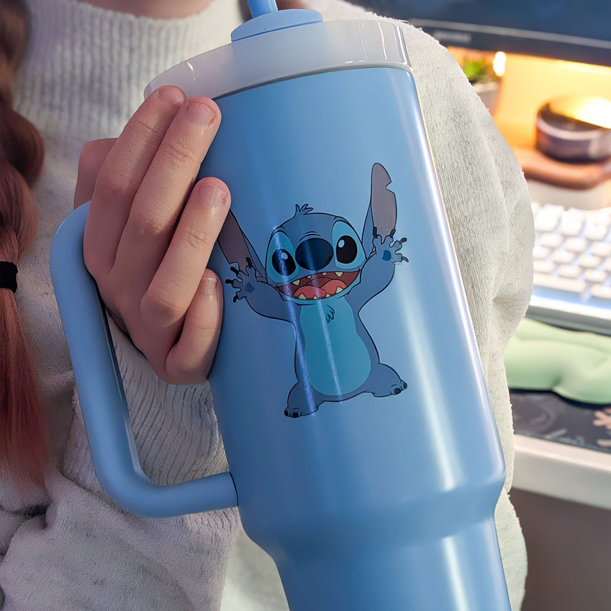 Produktbild Stitch To Go-mugg med sugrör - Lilo & Stitch
