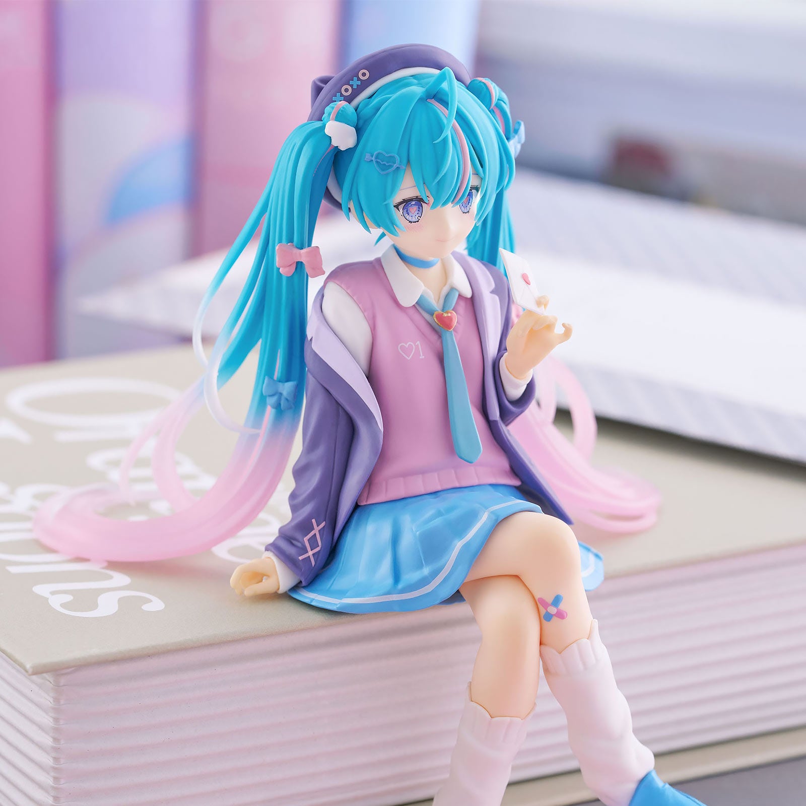 Produktbild Hatsune Miku - Miku Love Noodle Stopper Figur Blazer Navy Color Version