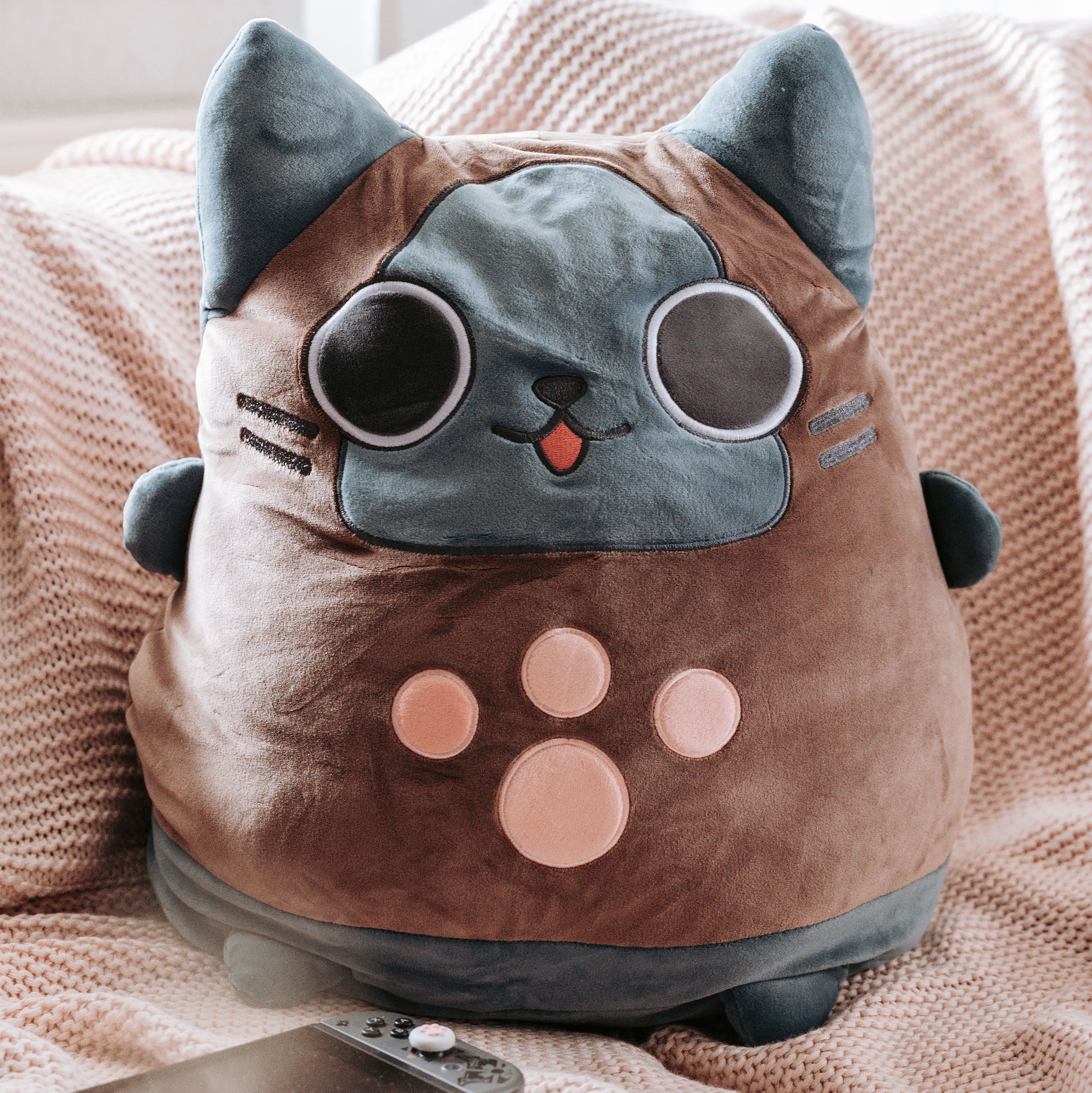 Produktbild Monster Hunter - Palico Smoosh Oversized Plyschfigur Chokladversion