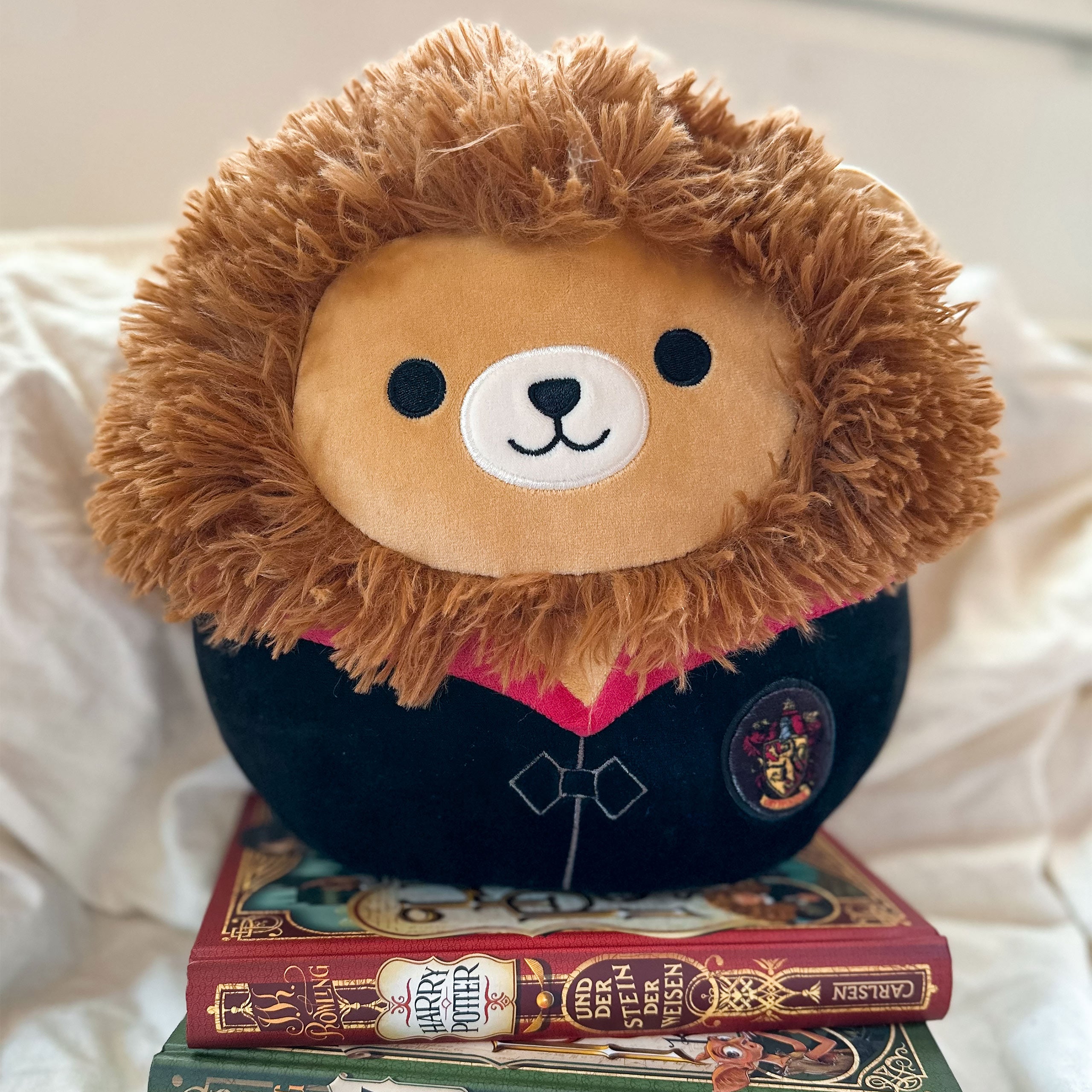 Produktbild Harry Potter - Gryffindor Lejon i Robe Squishmallows Plyschfigur