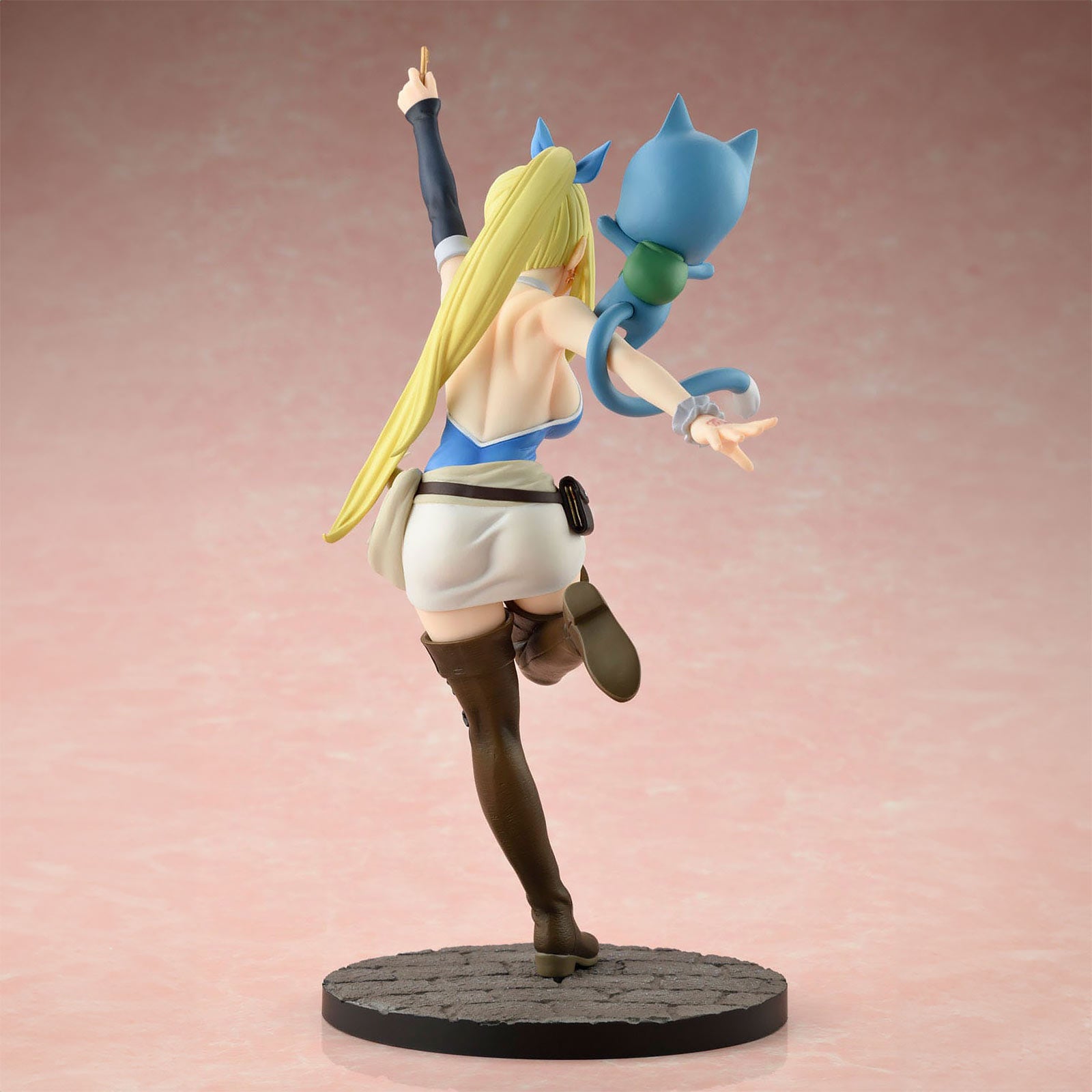 Produktbild Fairy Tail - Lucy Heartfilia 1:8 Statyett Wink Version