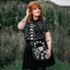Produktbild Beetlejuice - Sandworm crossbody-väska