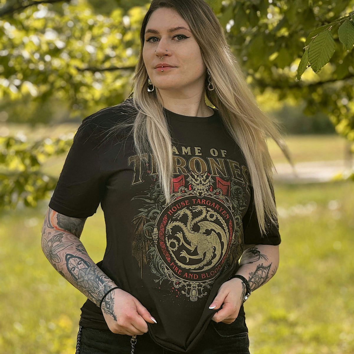 Produktbild Game of Thrones - Targaryen Ornaments T-shirt svart