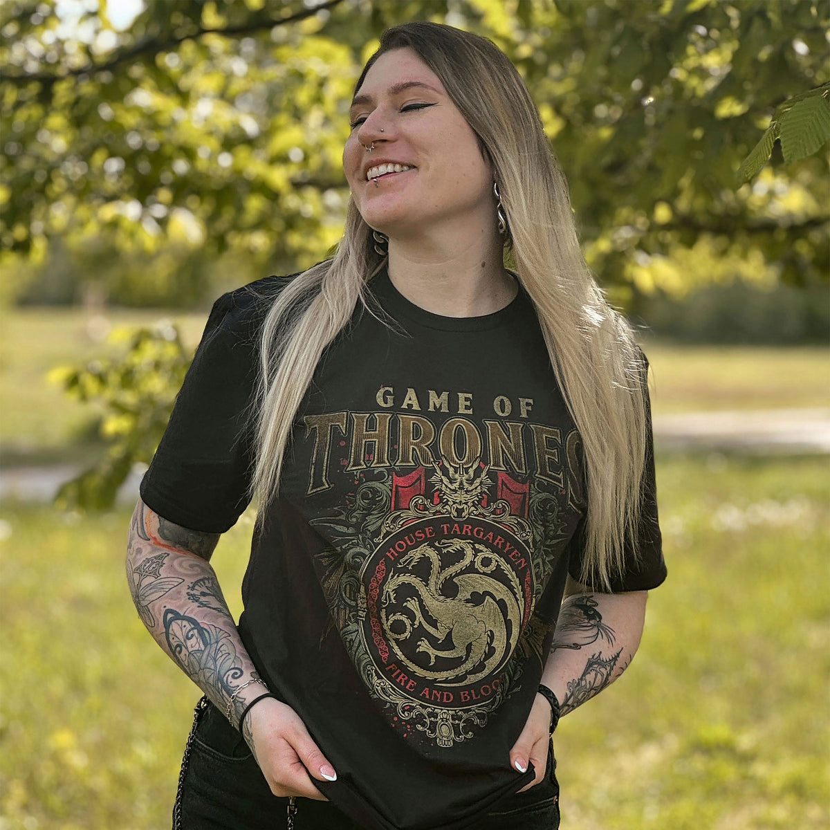 Produktbild Game of Thrones - Targaryen Ornaments T-shirt svart