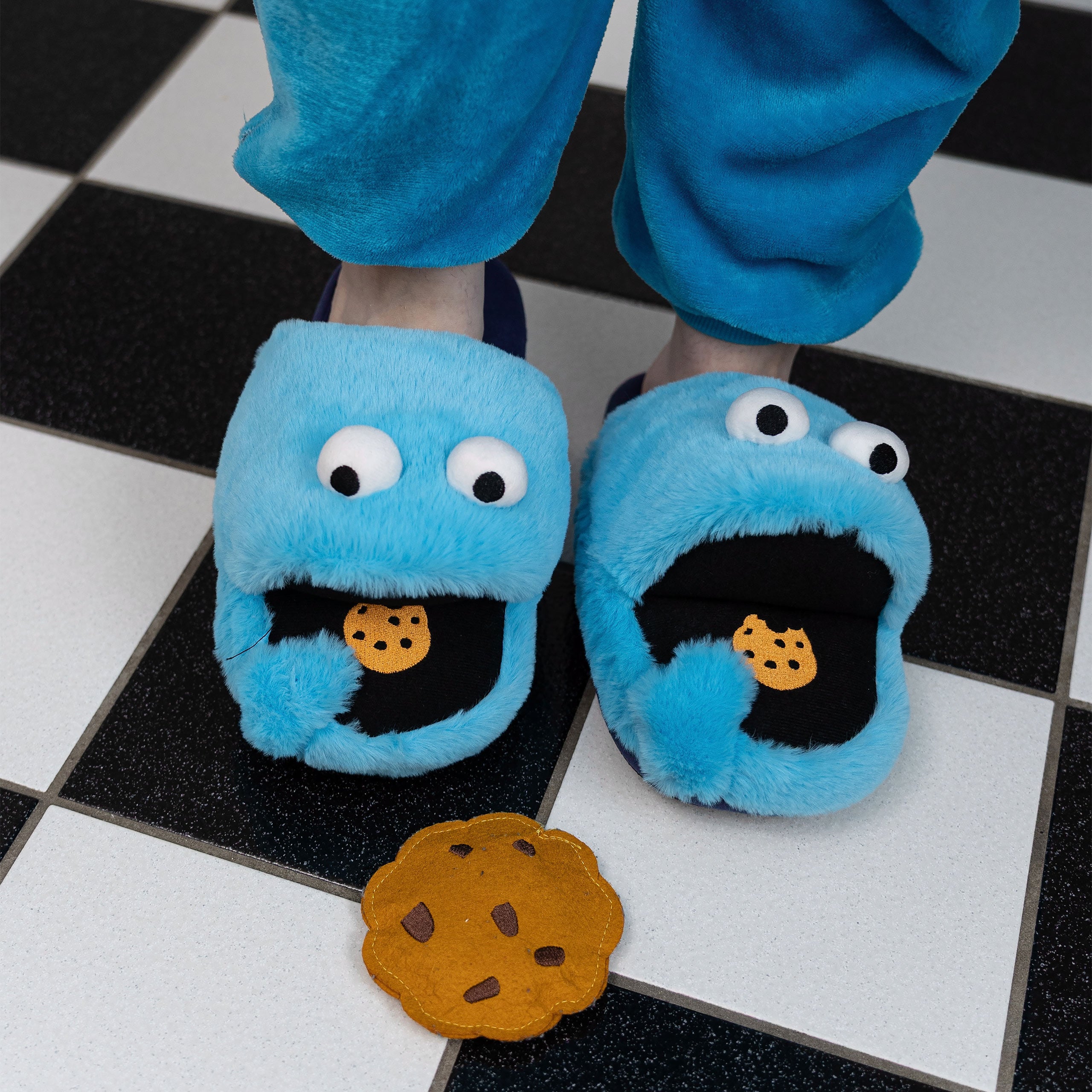 Produktbild Cookie Monster Plysch Tofflor - Sesame Street
