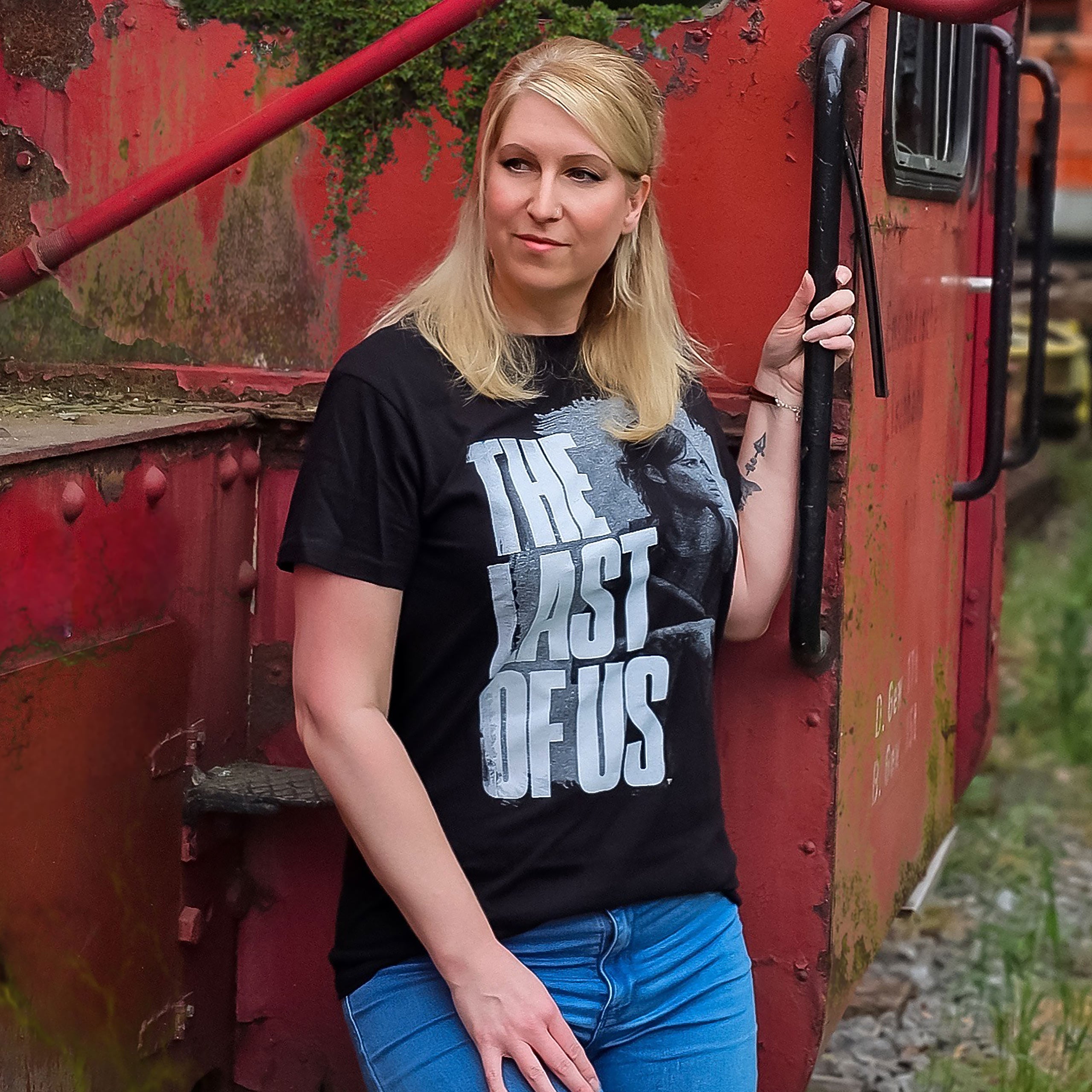 Produktbild The Last of Us - Ellie T-shirt svart