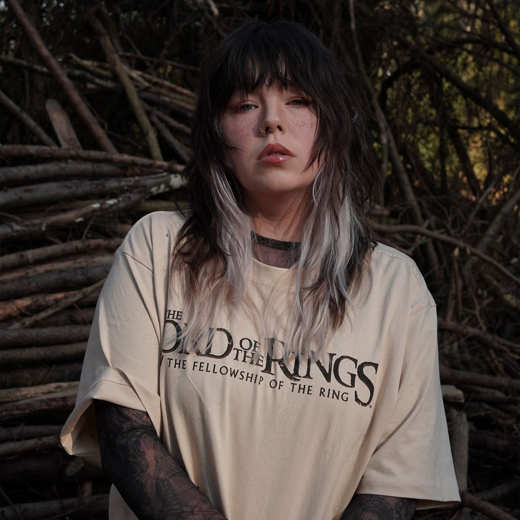 Produktbild Sagan om Ringen - Följeslagare Rohan och Gondor Oversize T-Shirt beige