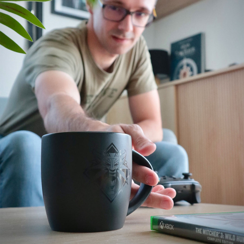 Produktbild The Witcher - Vargmedaljong-mugg